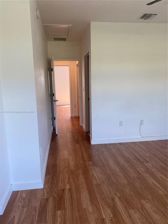 Recently Sold: $310,000 (2 beds, 2 baths, 1120 Square Feet)