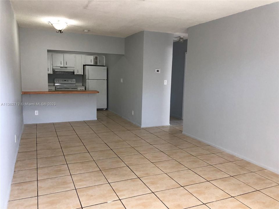 Recently Rented: $1,250 (1 beds, 1 baths, 0 Square Feet)
