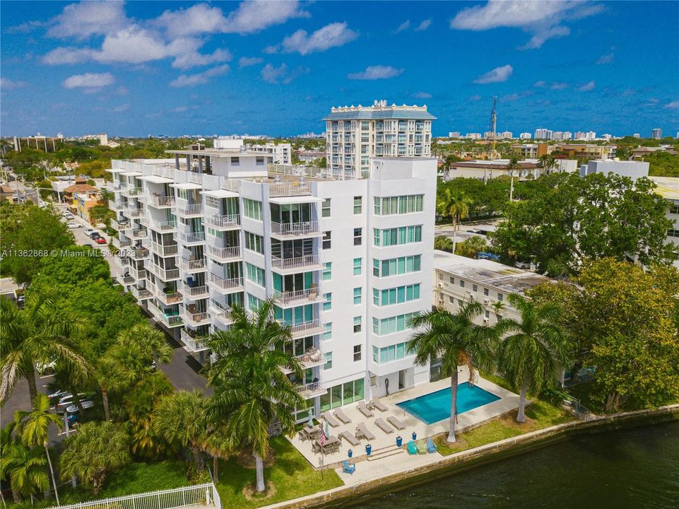 Boutique building located directly on the New River in downtown Fort Lauderdale!