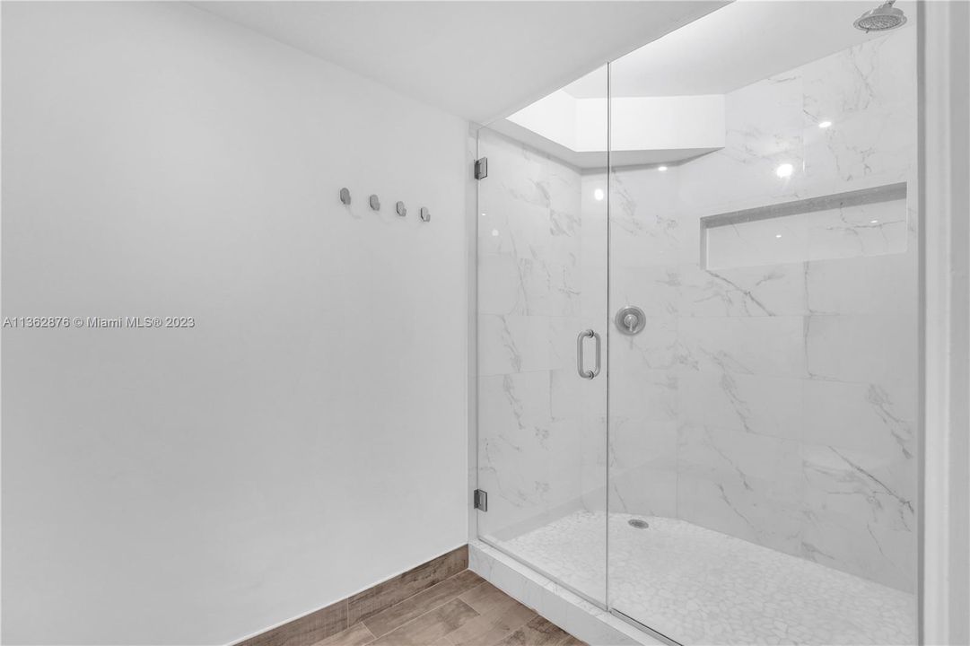 最近售出: $710,000 (2 贝兹, 2 浴室, 1723 平方英尺)