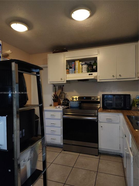 Recently Rented: $950 (1 beds, 1 baths, 1114 Square Feet)