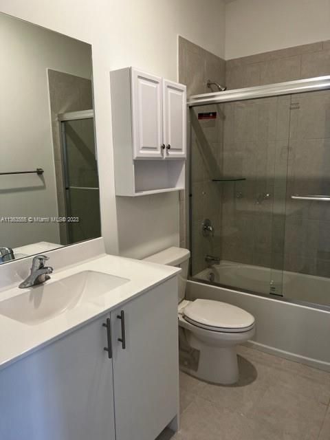 Recently Rented: $2,650 (3 beds, 2 baths, 1327 Square Feet)