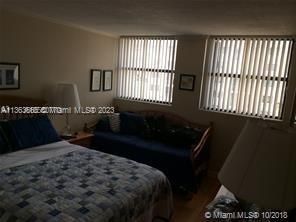 Recently Rented: $10,500 (3 beds, 2 baths, 1753 Square Feet)