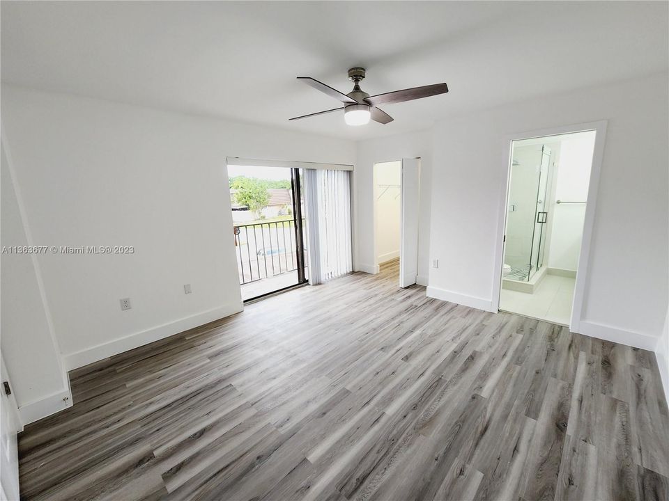 Recently Sold: $334,500 (2 beds, 2 baths, 1236 Square Feet)