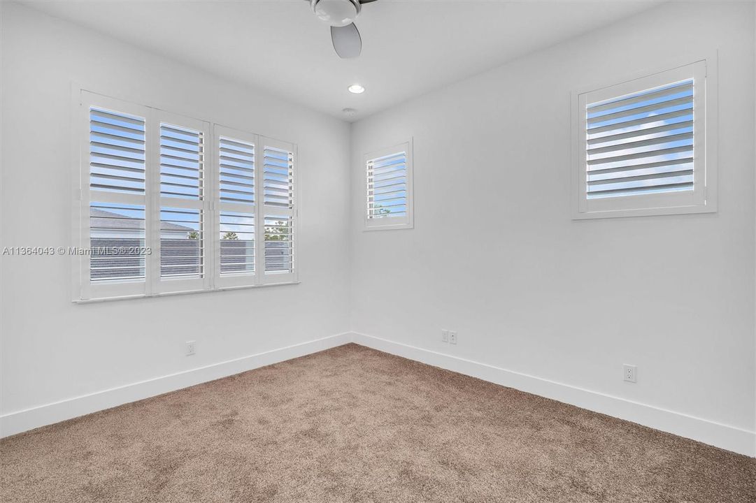 Ensuite 2 - 2nd Floor