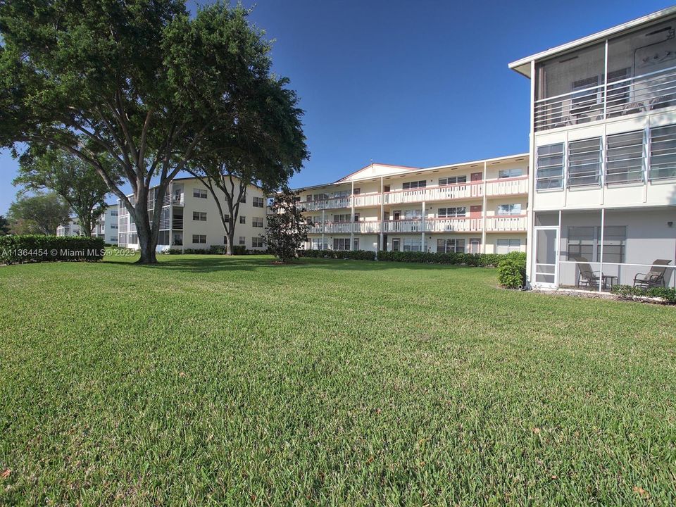 Recently Sold: $115,500 (1 beds, 1 baths, 720 Square Feet)