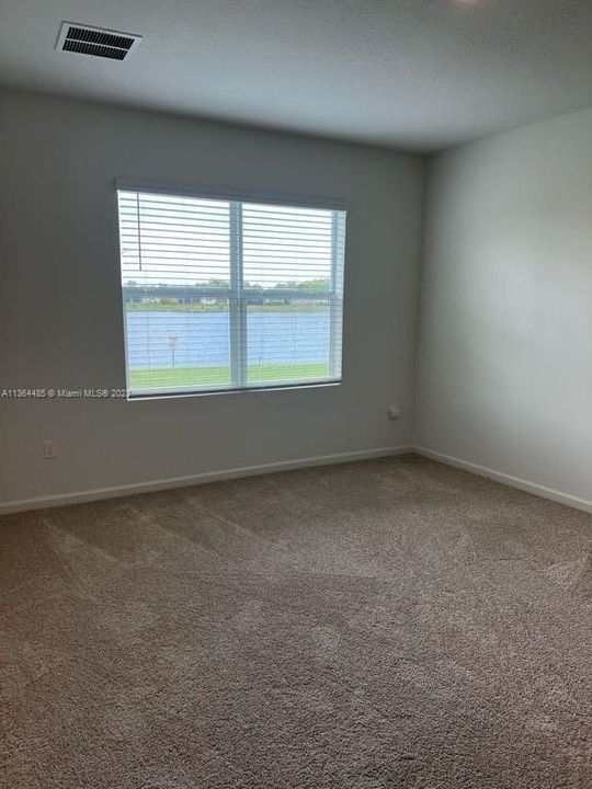 最近租的: $2,700 (4 贝兹, 2 浴室, 1934 平方英尺)