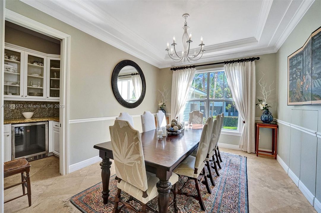 FORMAL DINING ROOM