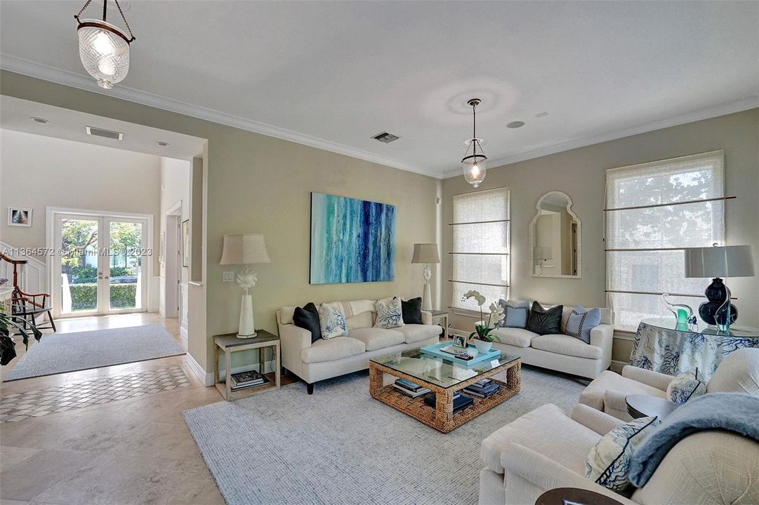 Recently Sold: $4,495,000 (7 beds, 6 baths, 3991 Square Feet)