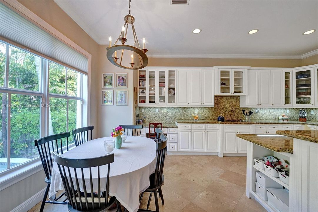 Recently Sold: $4,495,000 (7 beds, 6 baths, 3991 Square Feet)