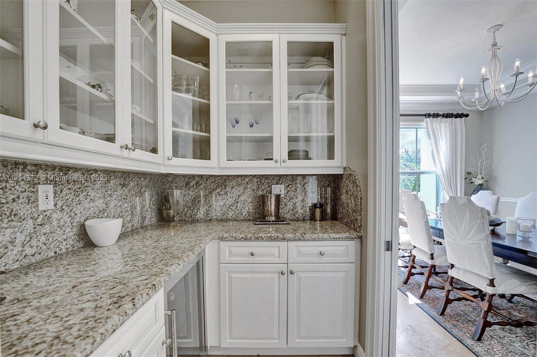 WINE BAR OFF FORMAL DINING