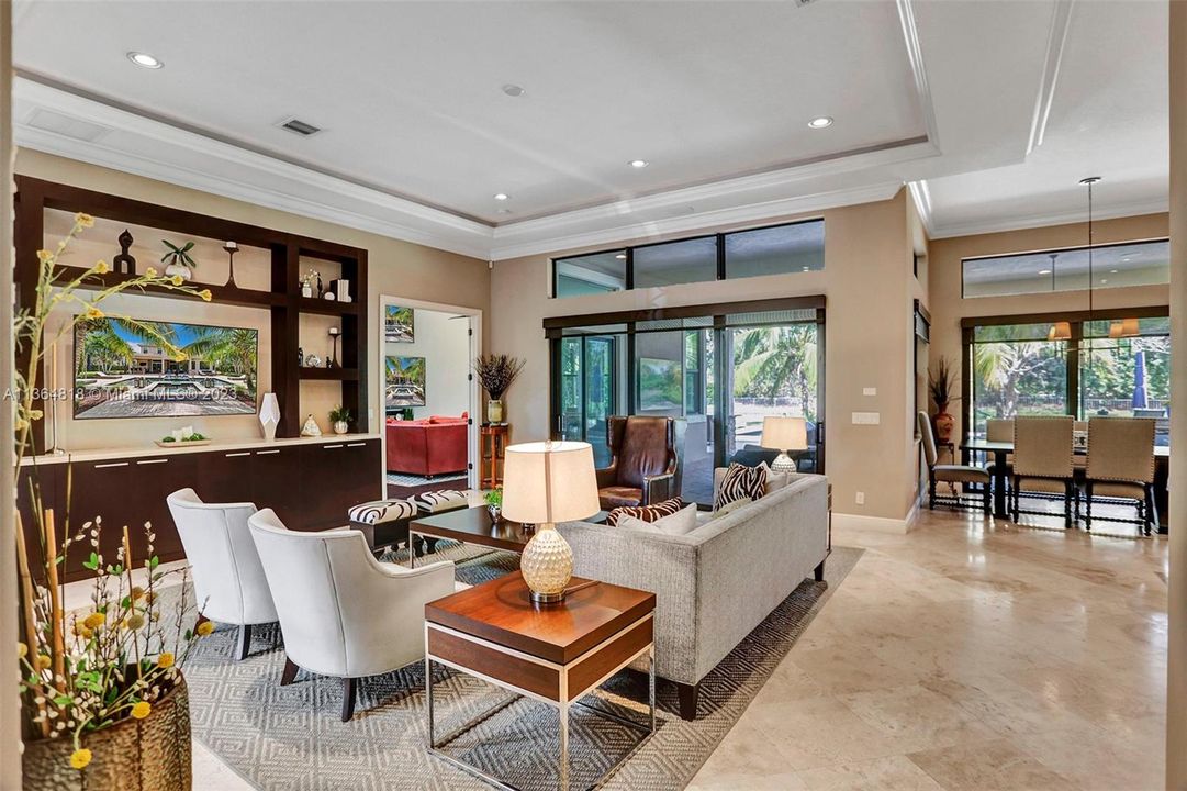 Recently Sold: $2,500,000 (5 beds, 4 baths, 4640 Square Feet)