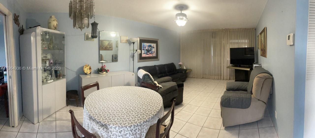 Recently Sold: $94,000 (1 beds, 1 baths, 661 Square Feet)