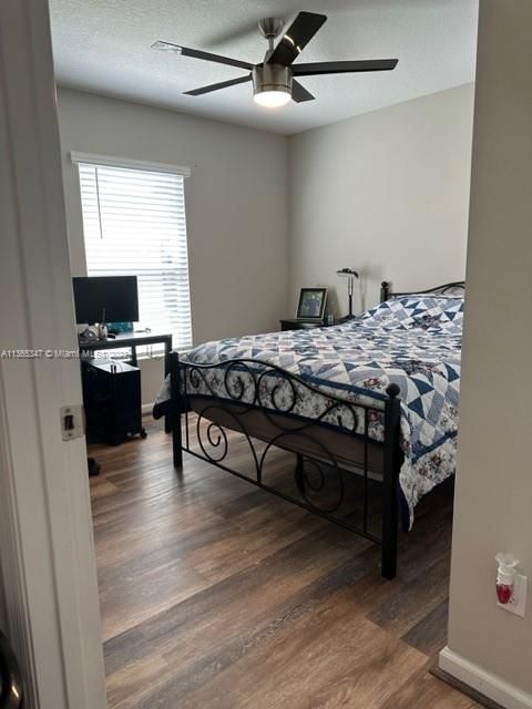 Recently Sold: $364,995 (3 beds, 2 baths, 1348 Square Feet)