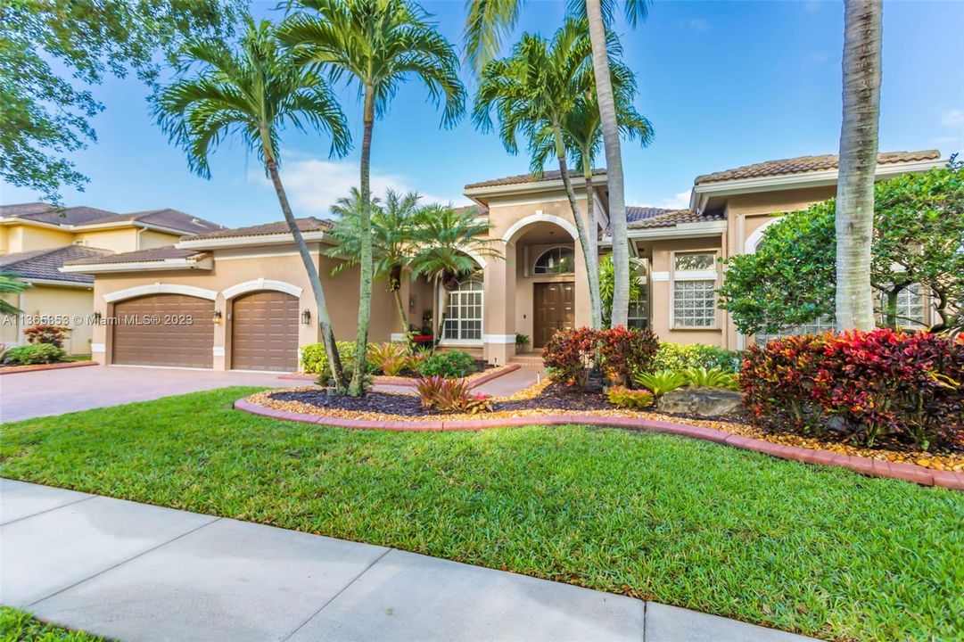 Recently Sold: $1,150,000 (6 beds, 3 baths, 3766 Square Feet)