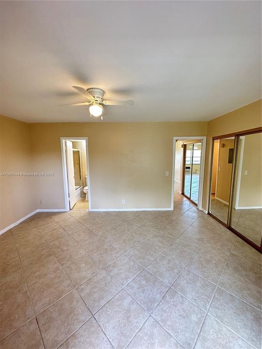 Recently Sold: $135,000 (1 beds, 1 baths, 720 Square Feet)