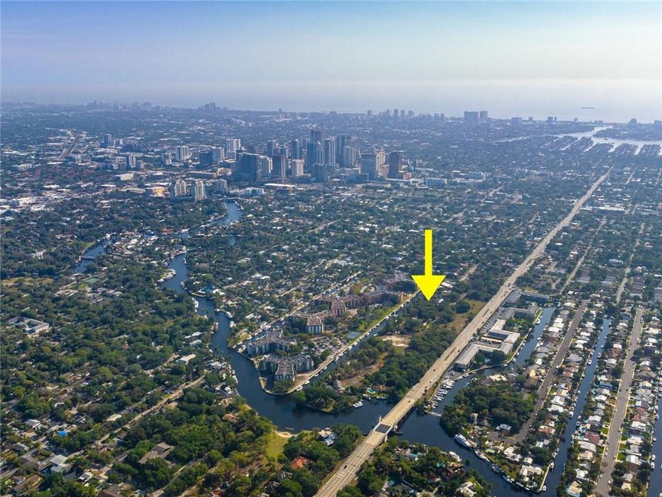 Под контрактом: $2,497,500 (0.44 acres)