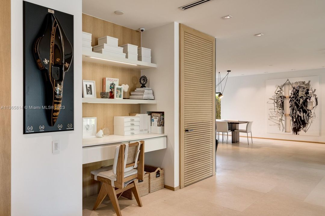 Recently Sold: $12,600,000 (7 beds, 7 baths, 4657 Square Feet)