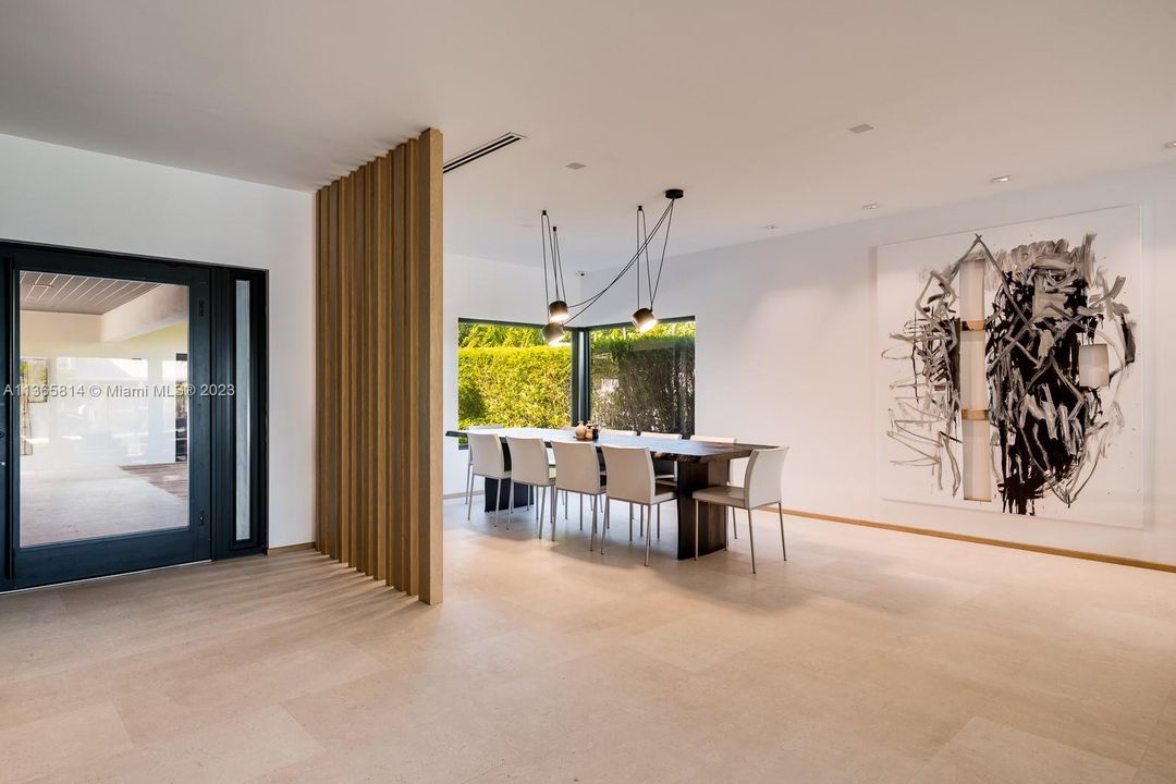 Recently Sold: $12,600,000 (7 beds, 7 baths, 4657 Square Feet)