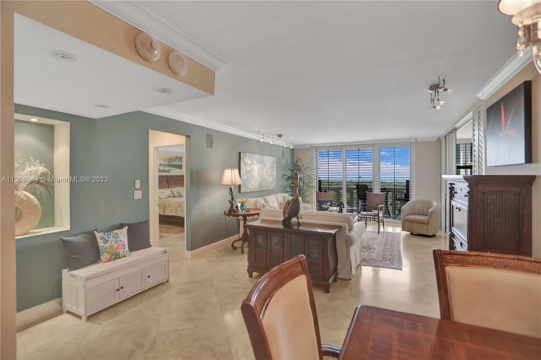 Recently Sold: $1,199,000 (2 beds, 2 baths, 1409 Square Feet)