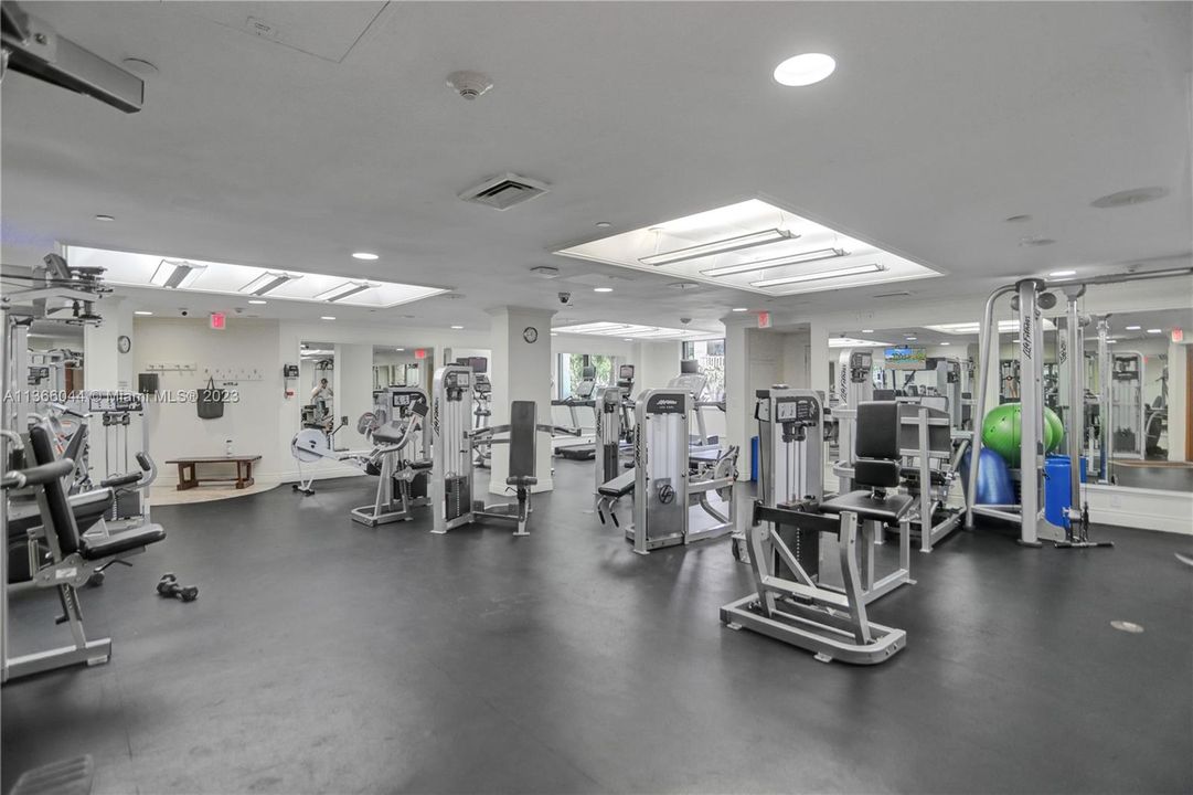 Recently Sold: $1,199,000 (2 beds, 2 baths, 1409 Square Feet)