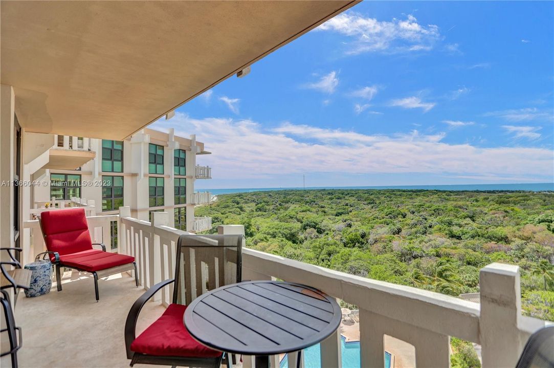 Recently Sold: $1,199,000 (2 beds, 2 baths, 1409 Square Feet)