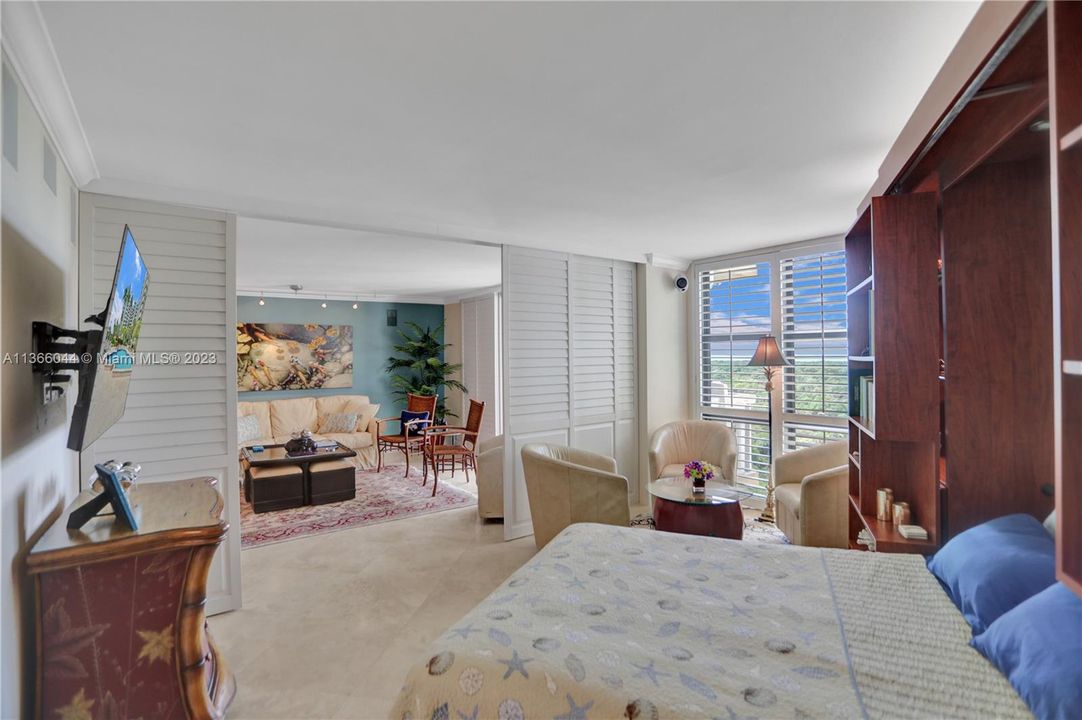 Recently Sold: $1,199,000 (2 beds, 2 baths, 1409 Square Feet)