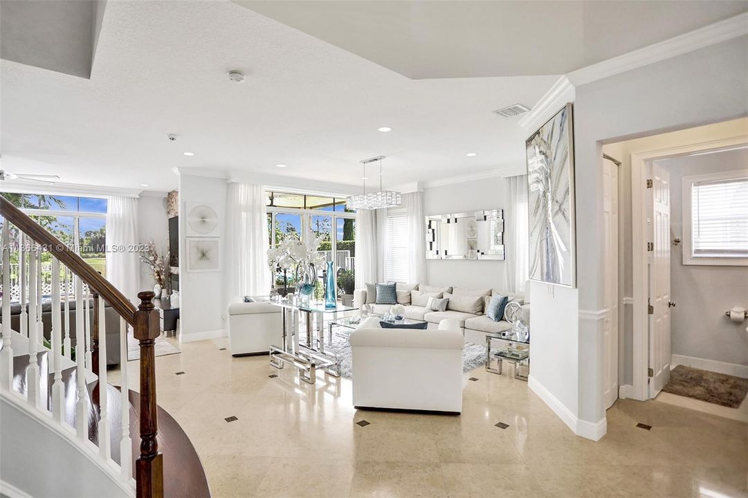 Recently Sold: $1,295,000 (6 beds, 7 baths, 4224 Square Feet)