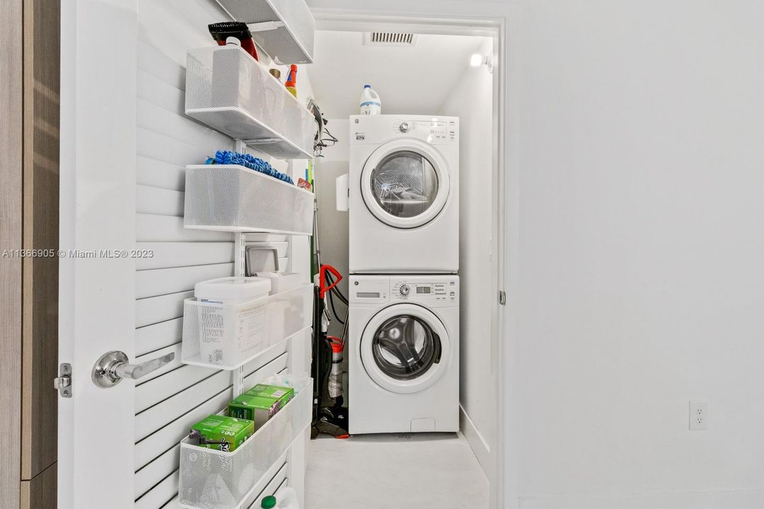 Недавно арендовано: $6,900 (3 спален, 3 ванн, 1442 Квадратных фут)