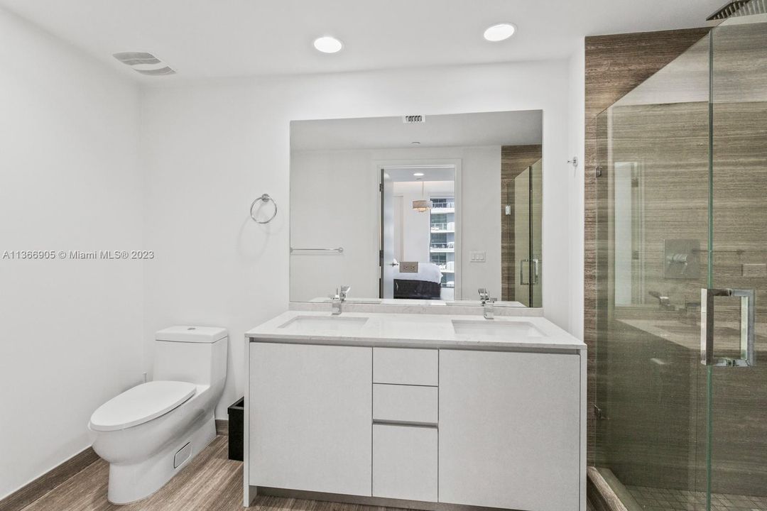 Недавно арендовано: $6,900 (3 спален, 3 ванн, 1442 Квадратных фут)