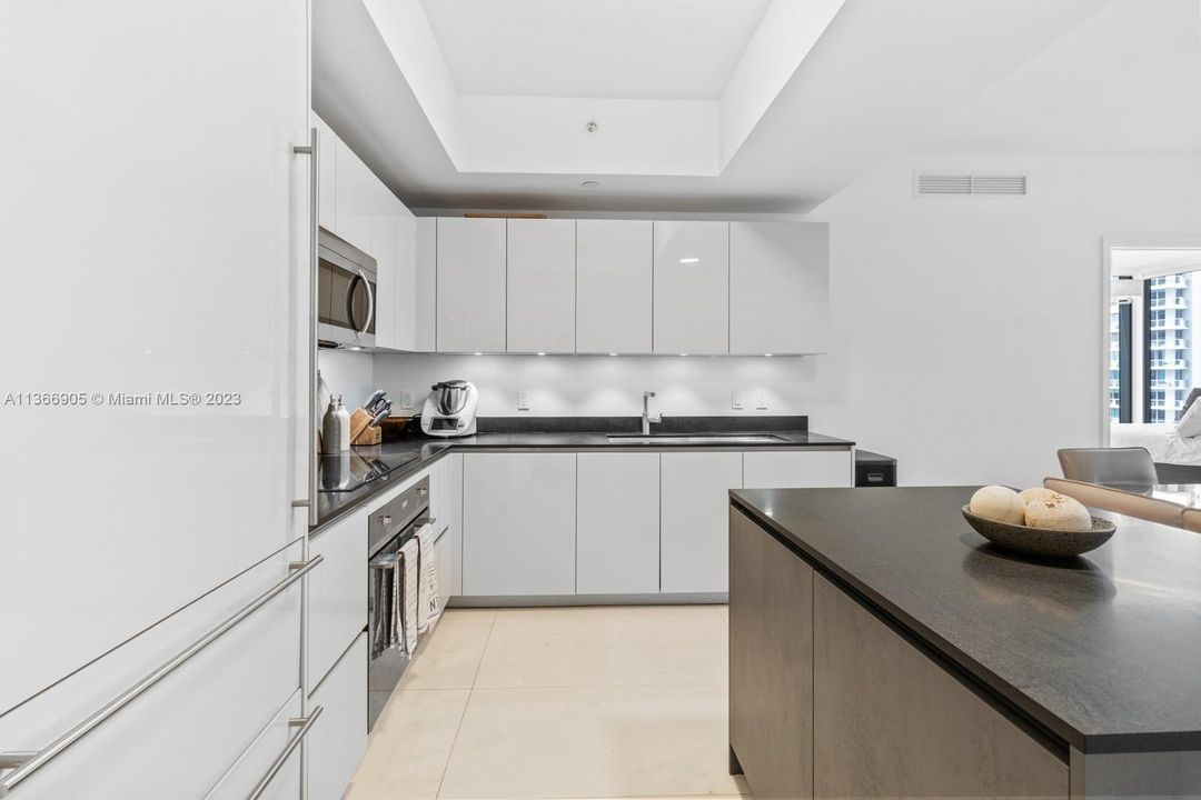 Недавно арендовано: $6,900 (3 спален, 3 ванн, 1442 Квадратных фут)