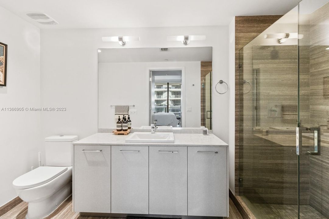 Недавно арендовано: $6,900 (3 спален, 3 ванн, 1442 Квадратных фут)