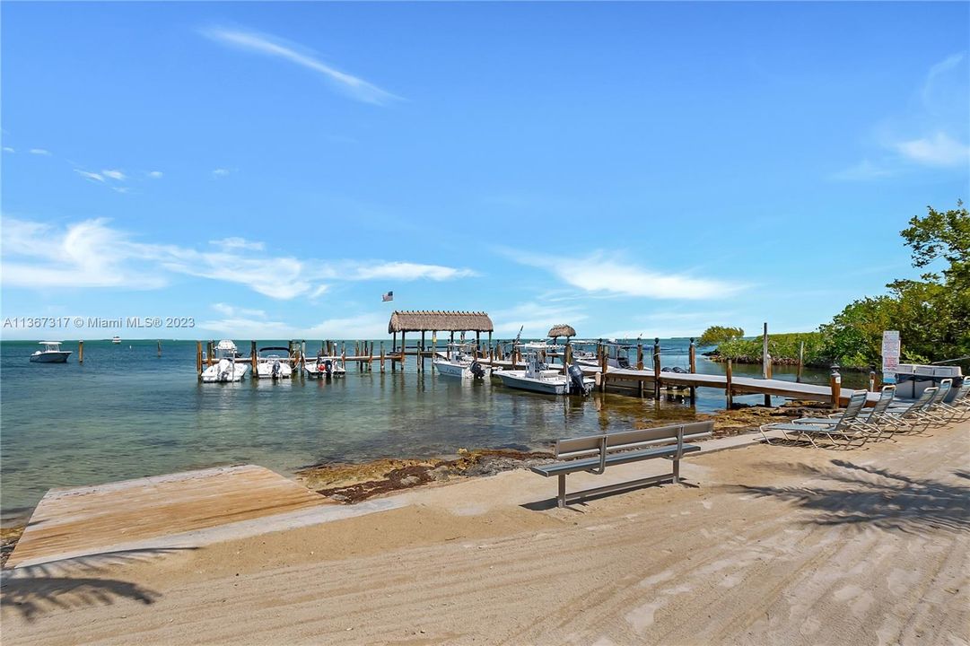 Recently Sold: $625,000 (2 beds, 2 baths, 1352 Square Feet)