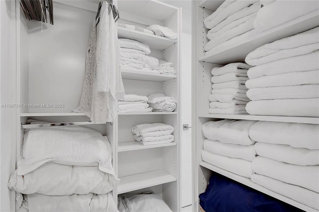 Recently Sold: $625,000 (2 beds, 2 baths, 1352 Square Feet)