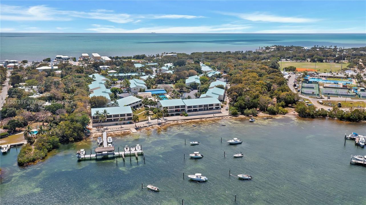 Recently Sold: $625,000 (2 beds, 2 baths, 1352 Square Feet)