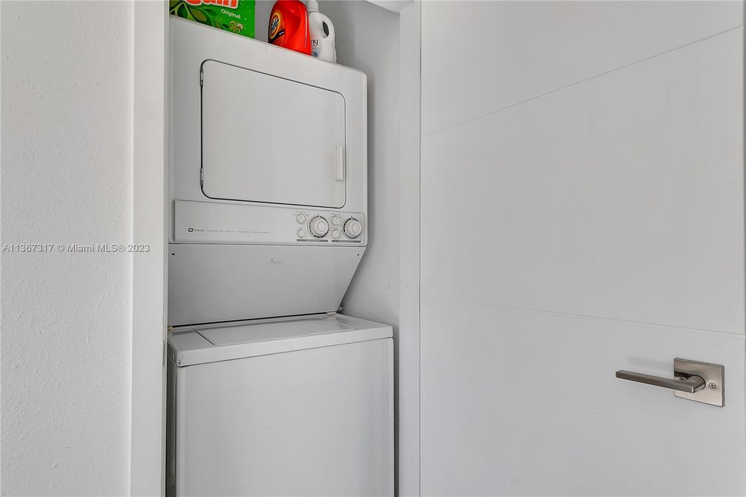 Recently Sold: $625,000 (2 beds, 2 baths, 1352 Square Feet)