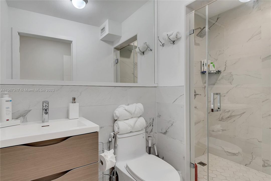 Recently Sold: $625,000 (2 beds, 2 baths, 1352 Square Feet)