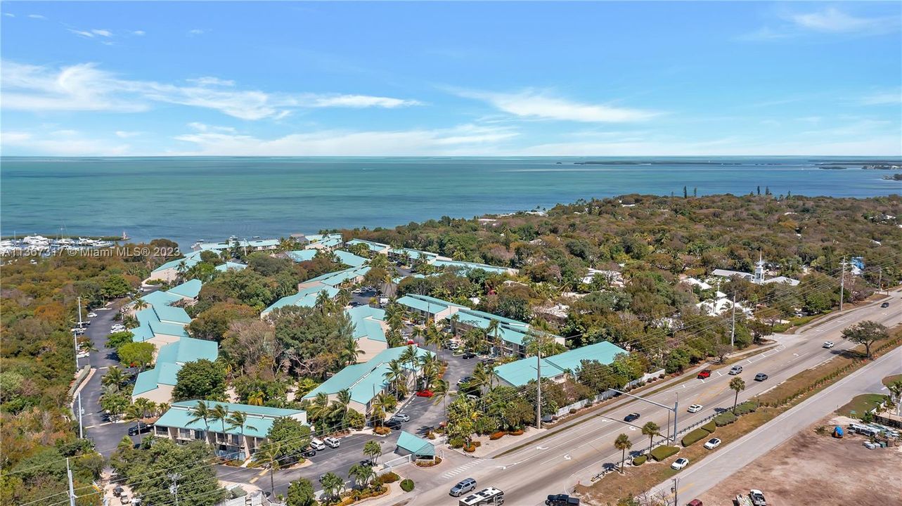 Recently Sold: $625,000 (2 beds, 2 baths, 1352 Square Feet)