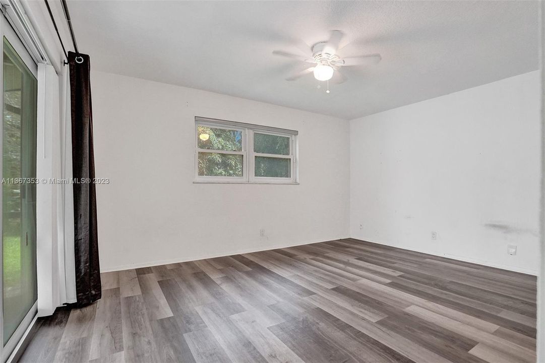 最近售出: $459,000 (3 贝兹, 2 浴室, 1471 平方英尺)