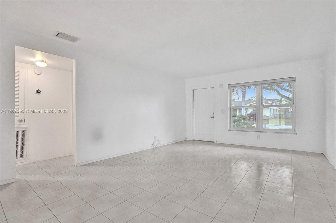 最近售出: $459,000 (3 贝兹, 2 浴室, 1471 平方英尺)