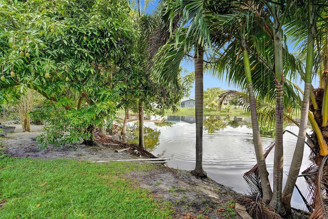 最近售出: $459,000 (3 贝兹, 2 浴室, 1471 平方英尺)