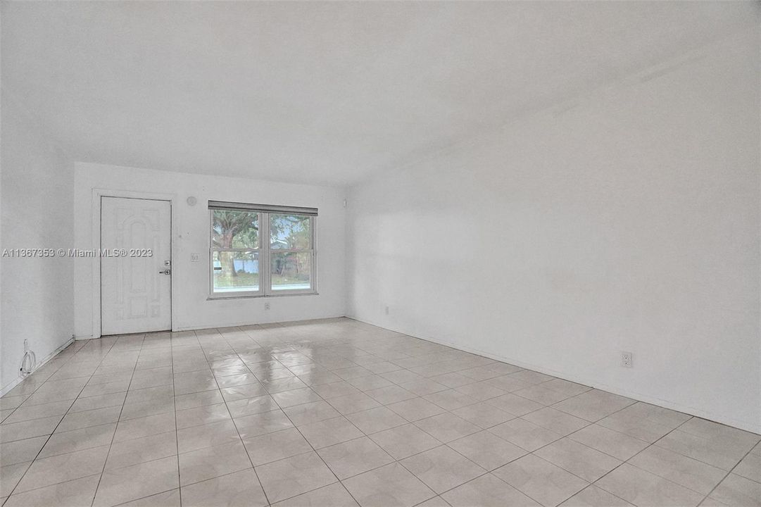 最近售出: $459,000 (3 贝兹, 2 浴室, 1471 平方英尺)