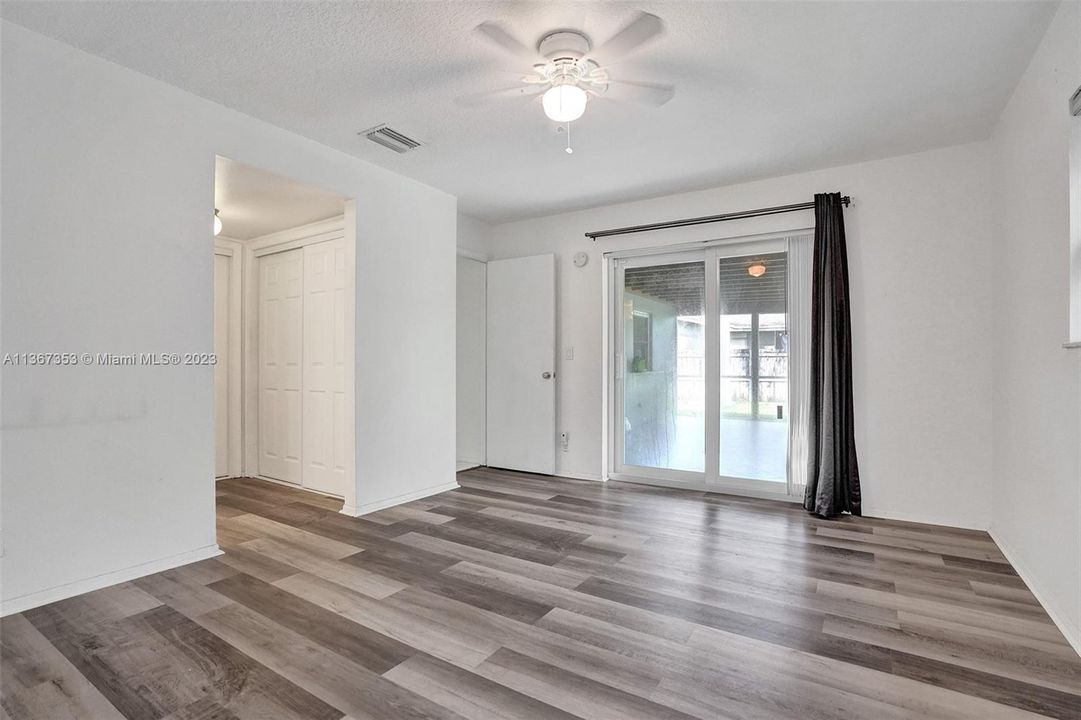 最近售出: $459,000 (3 贝兹, 2 浴室, 1471 平方英尺)