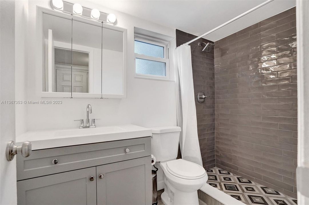 最近售出: $459,000 (3 贝兹, 2 浴室, 1471 平方英尺)