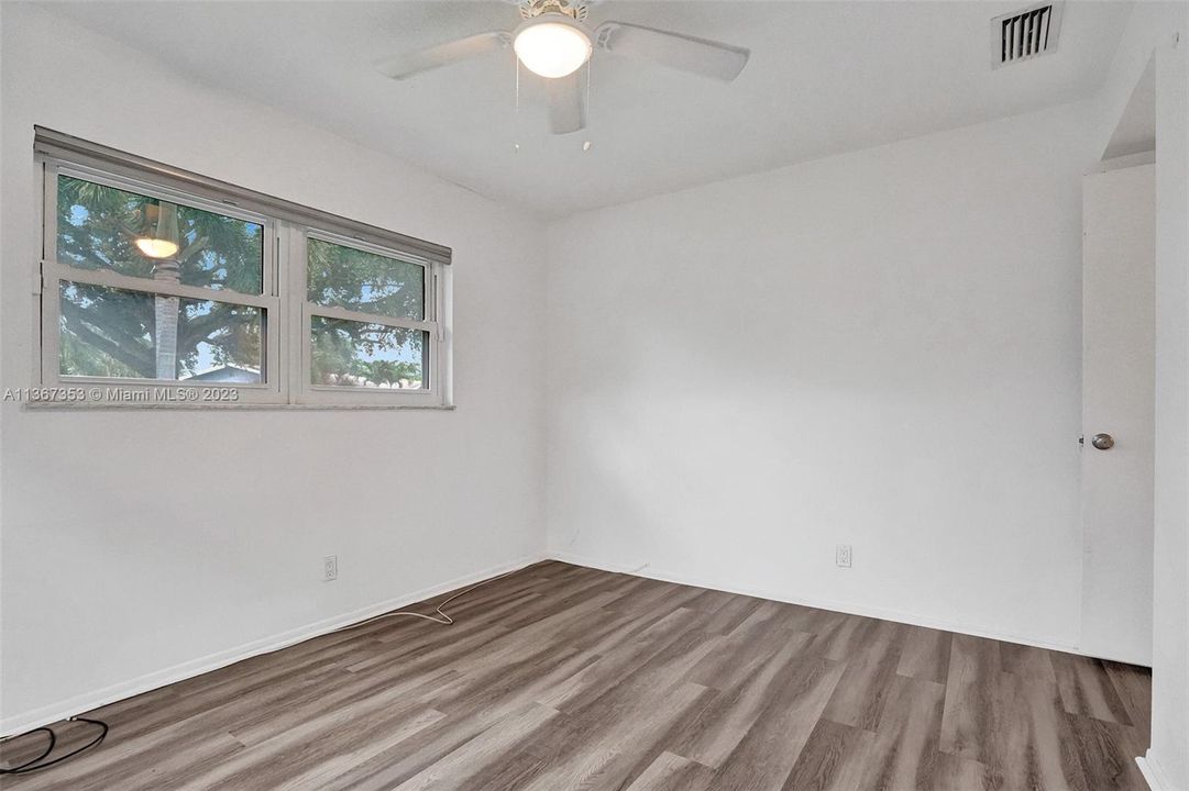 最近售出: $459,000 (3 贝兹, 2 浴室, 1471 平方英尺)