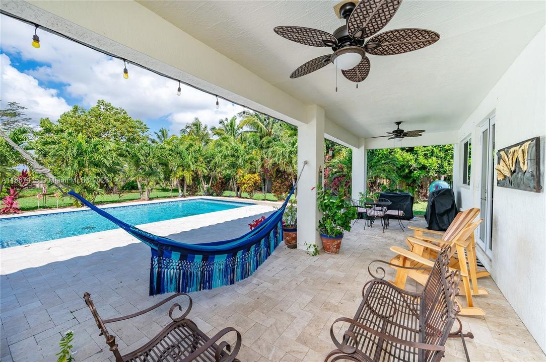 Recently Sold: $1,190,000 (5 beds, 3 baths, 3116 Square Feet)