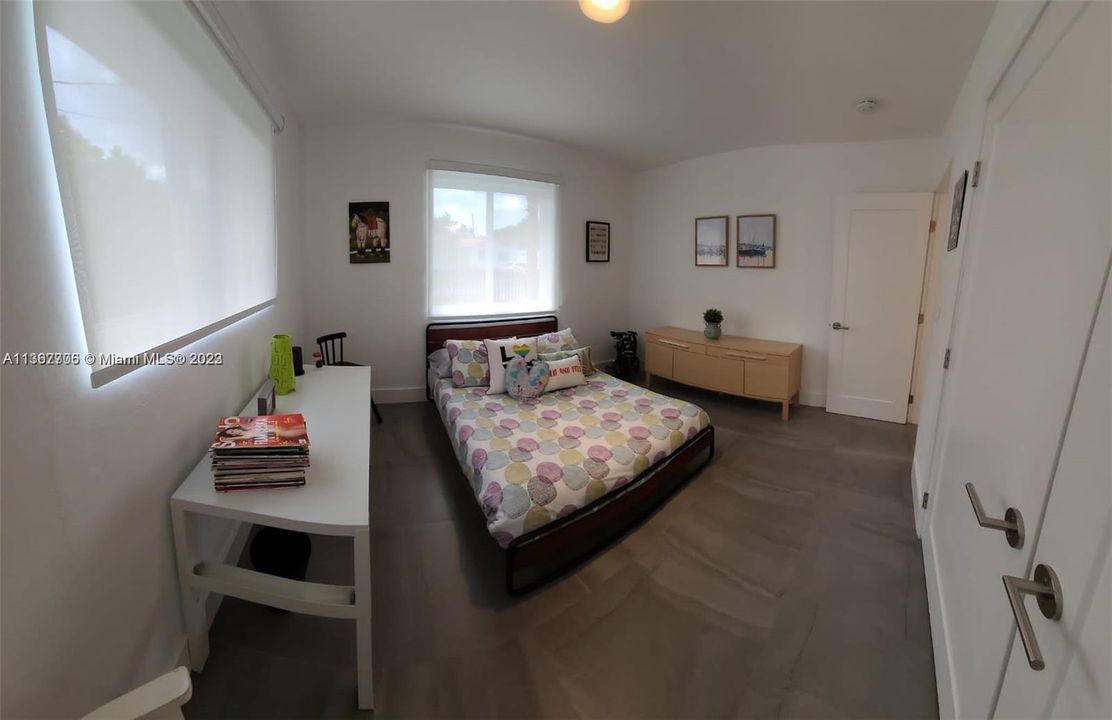 Recently Rented: $9,000 (5 beds, 3 baths, 2265 Square Feet)