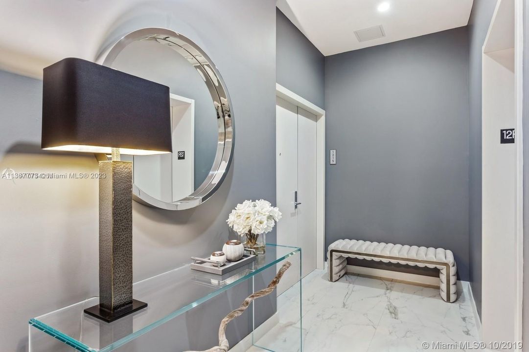 Недавно продано: $2,547,000 (3 спален, 4 ванн, 2018 Квадратных фут)