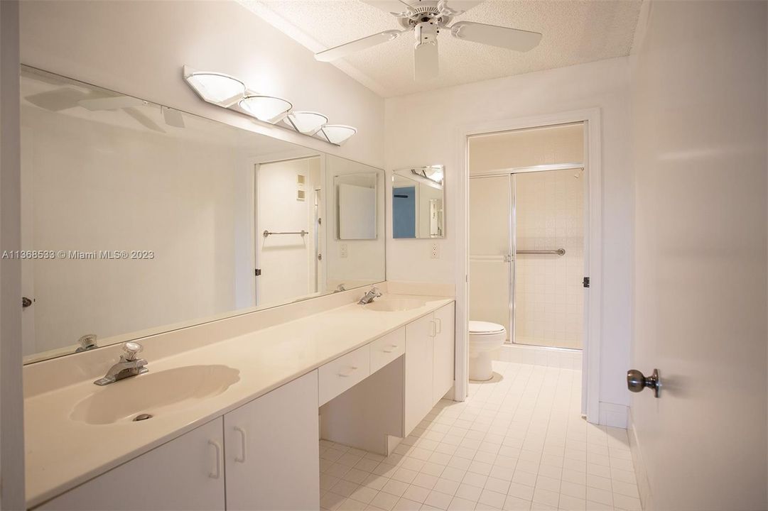 Master Double Sink Bathroom