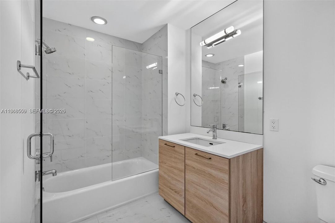 В аренду: $9,500 (3 спален, 3 ванн, 2000 Квадратных фут)